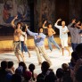 Danseurs du spectacle "L'ivresse des lucioles" durant le grand week-end de l'été au Palais
