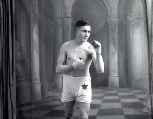 Portrait d’un jeune boxeur par Kasimir Zgorecki, années 1920-1930