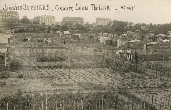 Tirage argentique sur papier de La Zone Jardins ouvriers créés en 1909 par Léon Thélier à Saint-Ouen