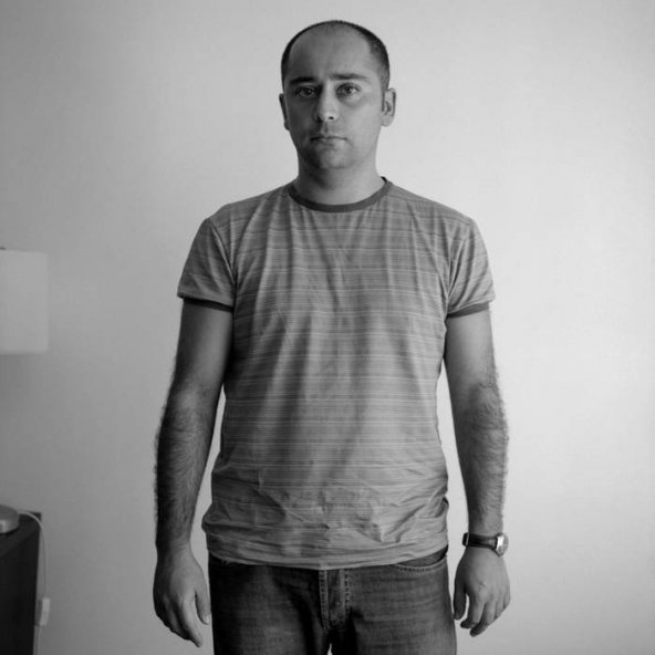 Miguel, tiré de la série Hijos des exilio/ Fils de l'exil de Eric Facon