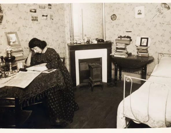 Étudiante révolutionnaire russe à Paris