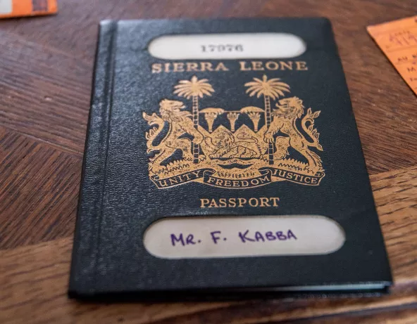 Le don de Fodé Kabba : passeport