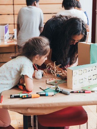 Enfants pendant un atelier