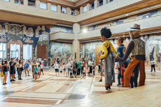 Les Grandes Personnes dans le Forum