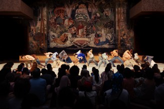 Danseurs du spectacle "L'ivresse des lucioles"