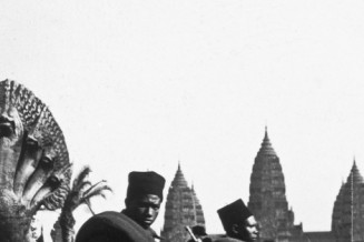 Affiche de l'exposition 1931. Les étrangers au temps de l'exposition coloniale