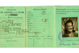 Carte d'identité de Therezia Beres-Futtersack. Don de Robert Futtersack © Musée national de l'histoire et des cultures de l'immigration