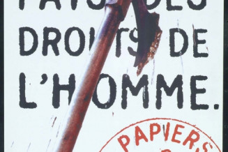 Affiche non datée (2000-2007), "La France pays des droits de l'Homme. Des papiers pour les sans-papier", éditée par un collectif d'association © Collection Génériques