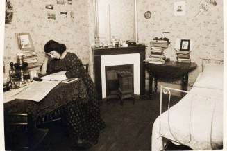 Étudiante révolutionnaire russe à Paris