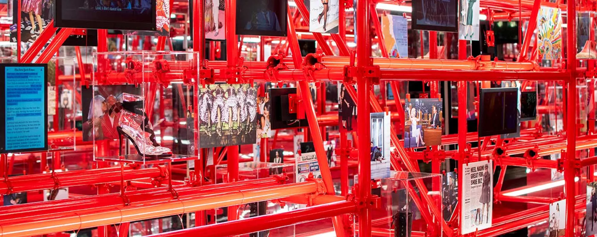 Christian Louboutin : L'Exhibition[niste]