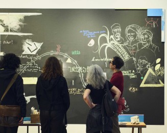 Photo du vernissage de l'exposition "Aux origines"