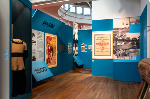 Vue des salles de l'exposition Olympisme, une histoire du monde