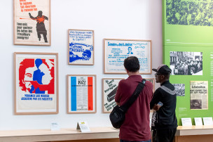 Public dans l'exposition permanente