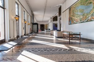 Hall d'honneur du Palais de la Porte Dorée. Photo : Anne Volery.