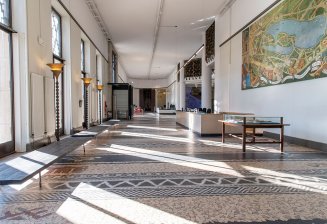 Hall d'honneur du Palais de la Porte Dorée. Photo : Anne Volery.