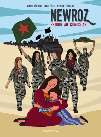 groupe de femmes kurdes vêtues d'uniformes militaires.
