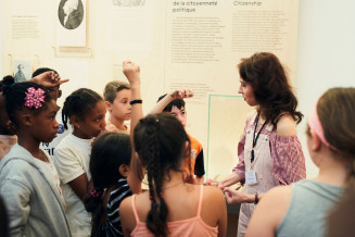 Enfants au Musée