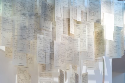 Installation papiers exposition permanente