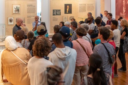 Visite dans les espaces du Musée