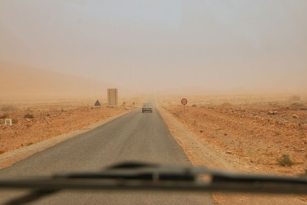 Route dans le désert